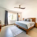 2 Bedroom Condo With 4 Pools & Gym - Vaiven 124 - Playacar