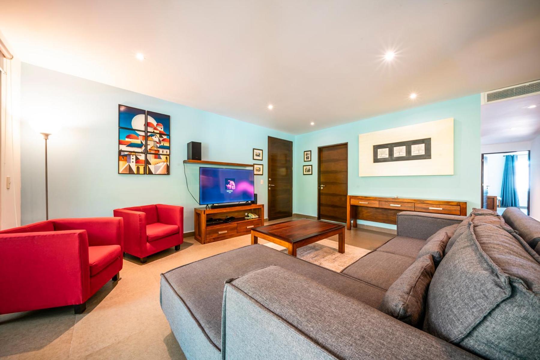 2 Bedroom With 4 Pools & Gym - Vaiven 124 - Playacar * Playa del Carmen