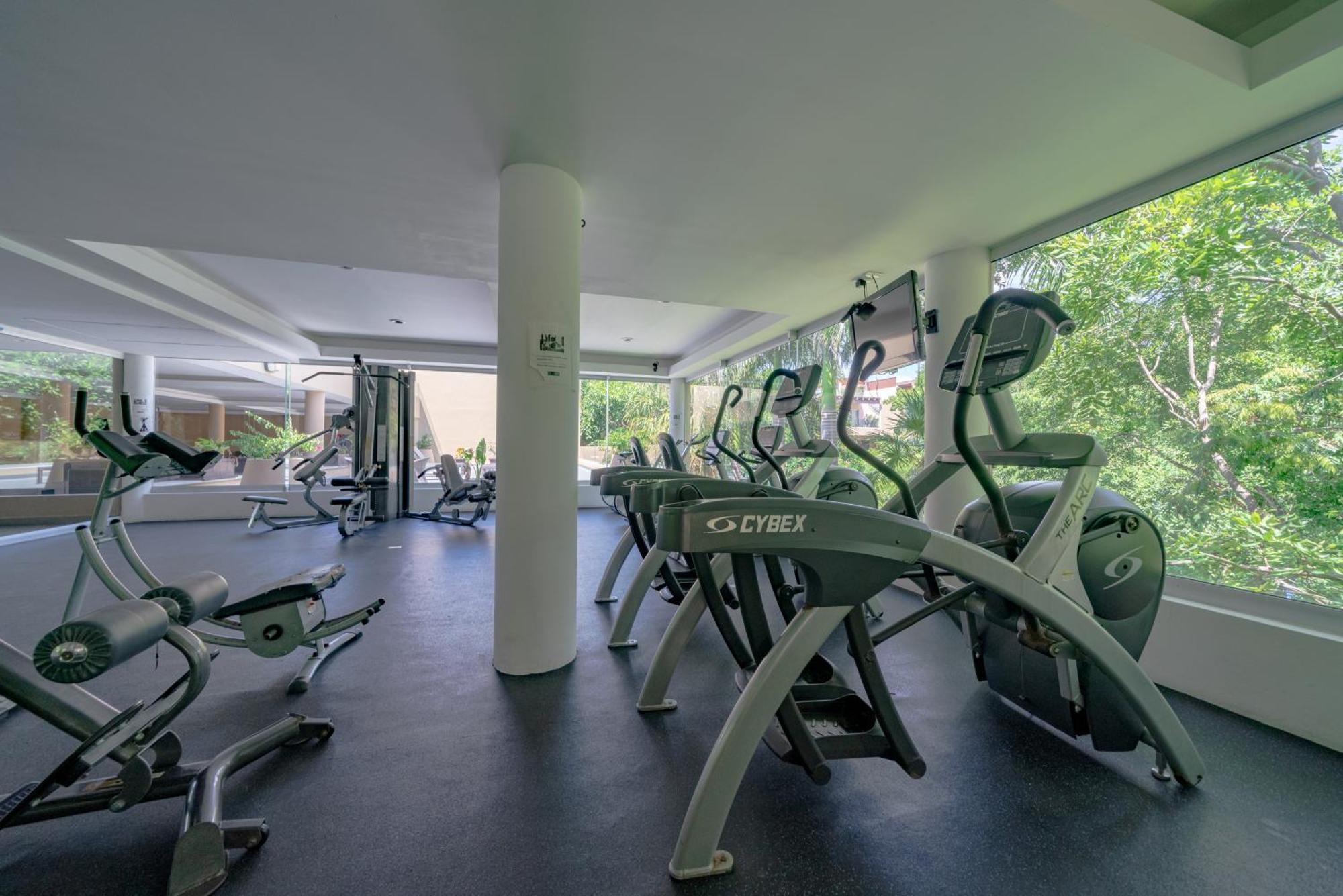 2 Bedroom With 4 Pools & Gym - Vaiven 124 - Playacar Apartamento